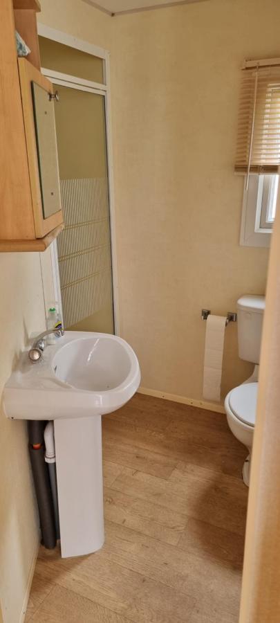 8 Berth Caravan Direct Beach Access Інголдмеллс Екстер'єр фото
